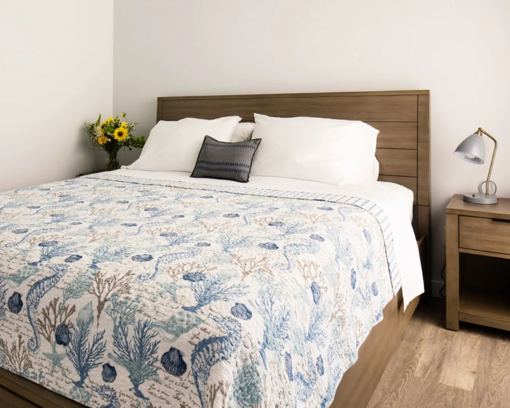 Rise & Shine Bedroom 01